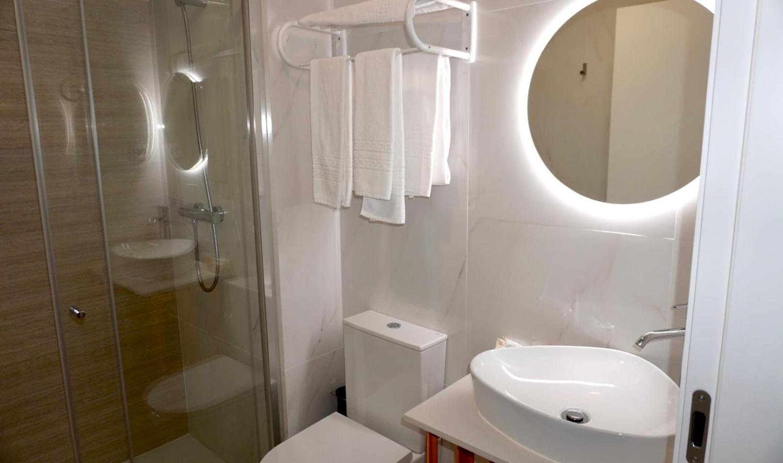 Lux'Otel City Lodge บาร์เซลอส ภายนอก รูปภาพ